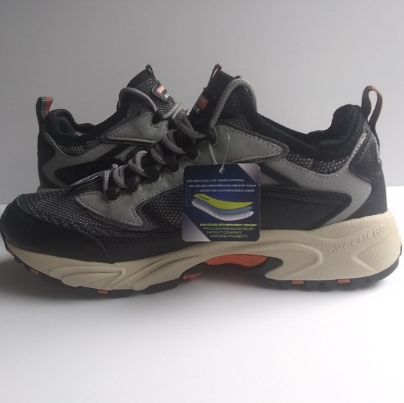 SKECHERS Stamina Berendo Sport Shoes - Picture 2 of 6